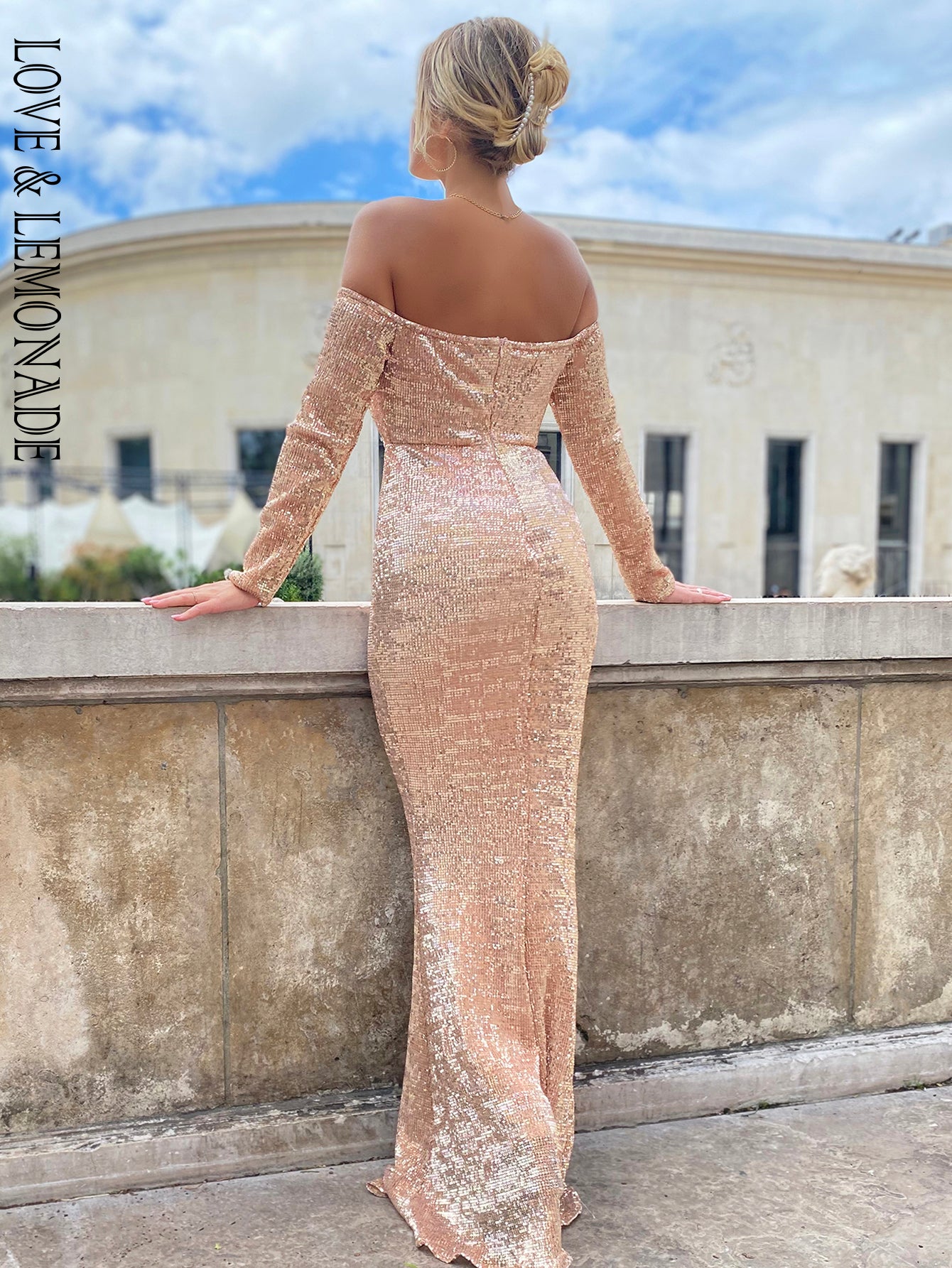 LOVE&amp;LEMONADE Gold Deep V Collar Long Sleeve Elastic Sequin Material Long Dress  LM80273