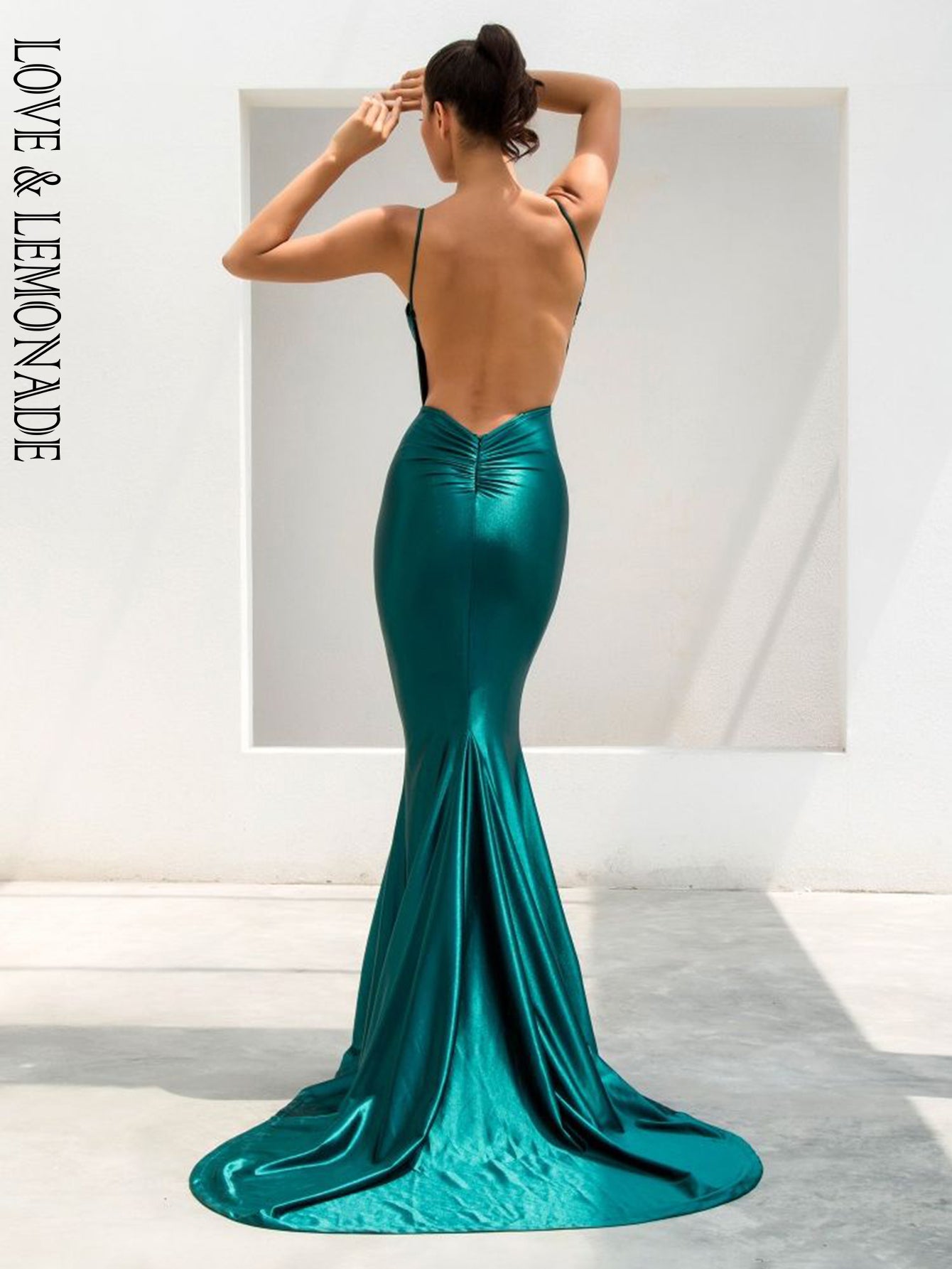 LOVE&amp;LEMONADE Green Deep V-Neck Open Back Slim Flash Material Maxi Dress LM81222