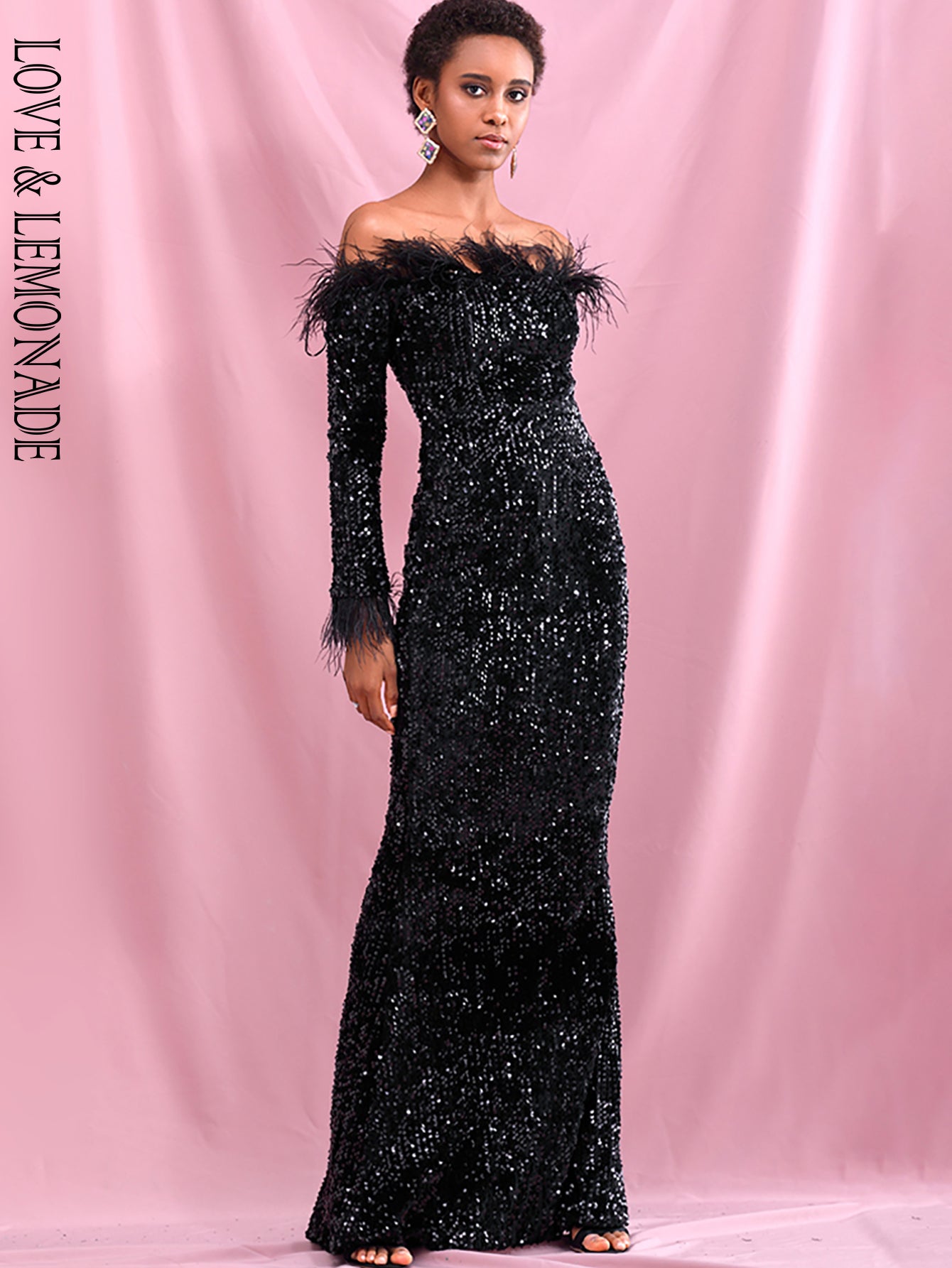 LOVE &amp; LEMONADE Sexy Black Collar Long Sleeve Feather Decoration Elastic Velvet Sequin Bodycon Party Maxi Dress LM82331