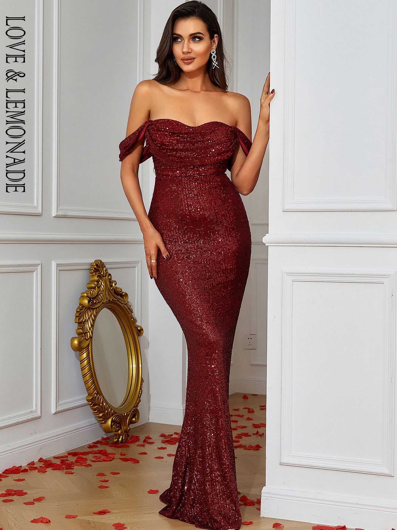 LOVE&amp;LEMONADE Sexy Crimson One-Line Neck Tubeless Sleeveless Skinny Party Maxi Dress LM83007