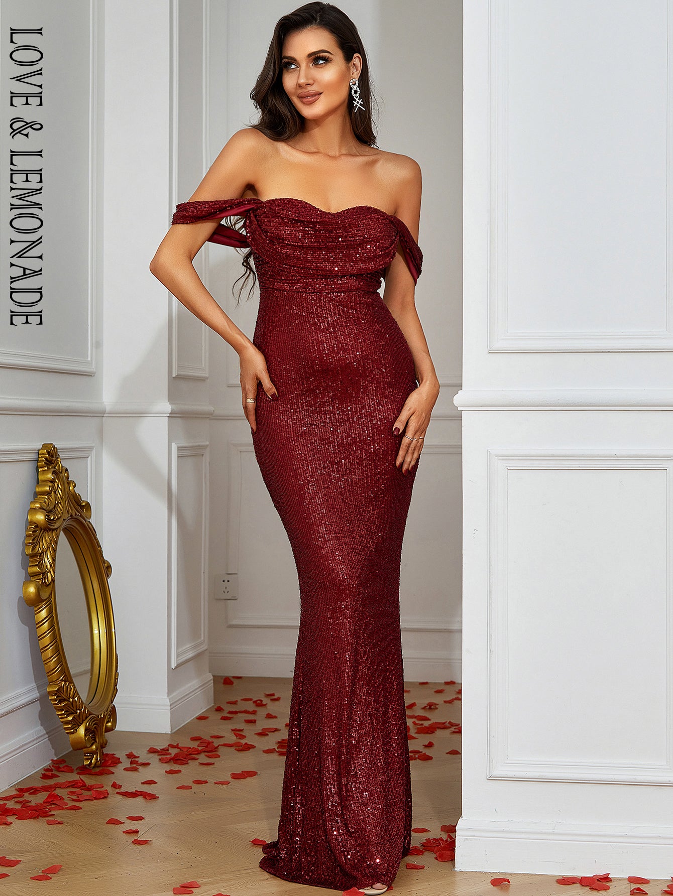 LOVE&amp;LEMONADE Sexy Crimson One-Line Neck Tubeless Sleeveless Skinny Party Maxi Dress LM83007