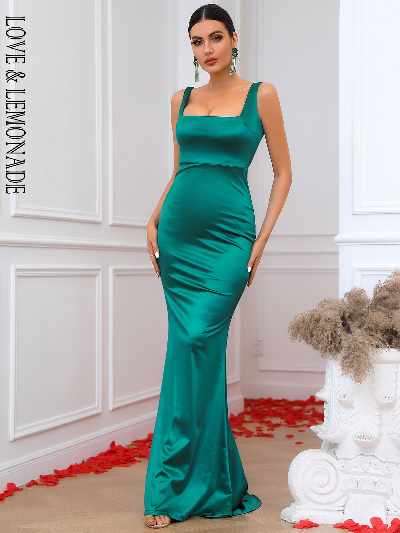 LOVE&amp;LEMONADE Sexy Green Square Neck Halter Strap Sequin Party Maxi Dress  LM84070